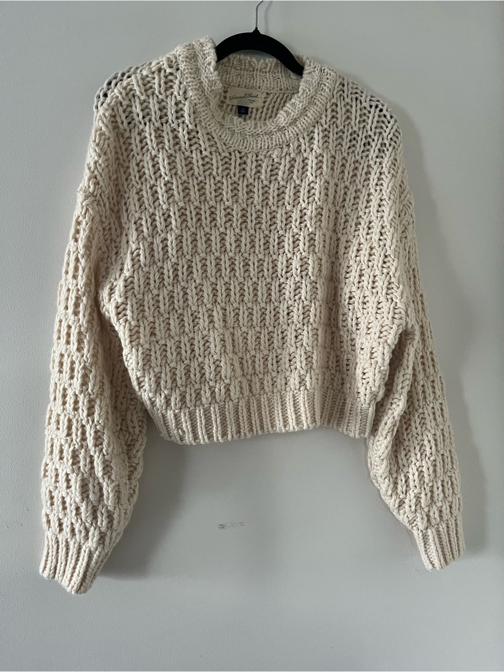 Universal Thread Cream Chunky Knit Fisherman Cropped Sweater Medium Coastal